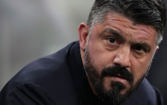 Gattuso chính thức ký hợp đồng với Fiorentina khi bị Napoli sa thải