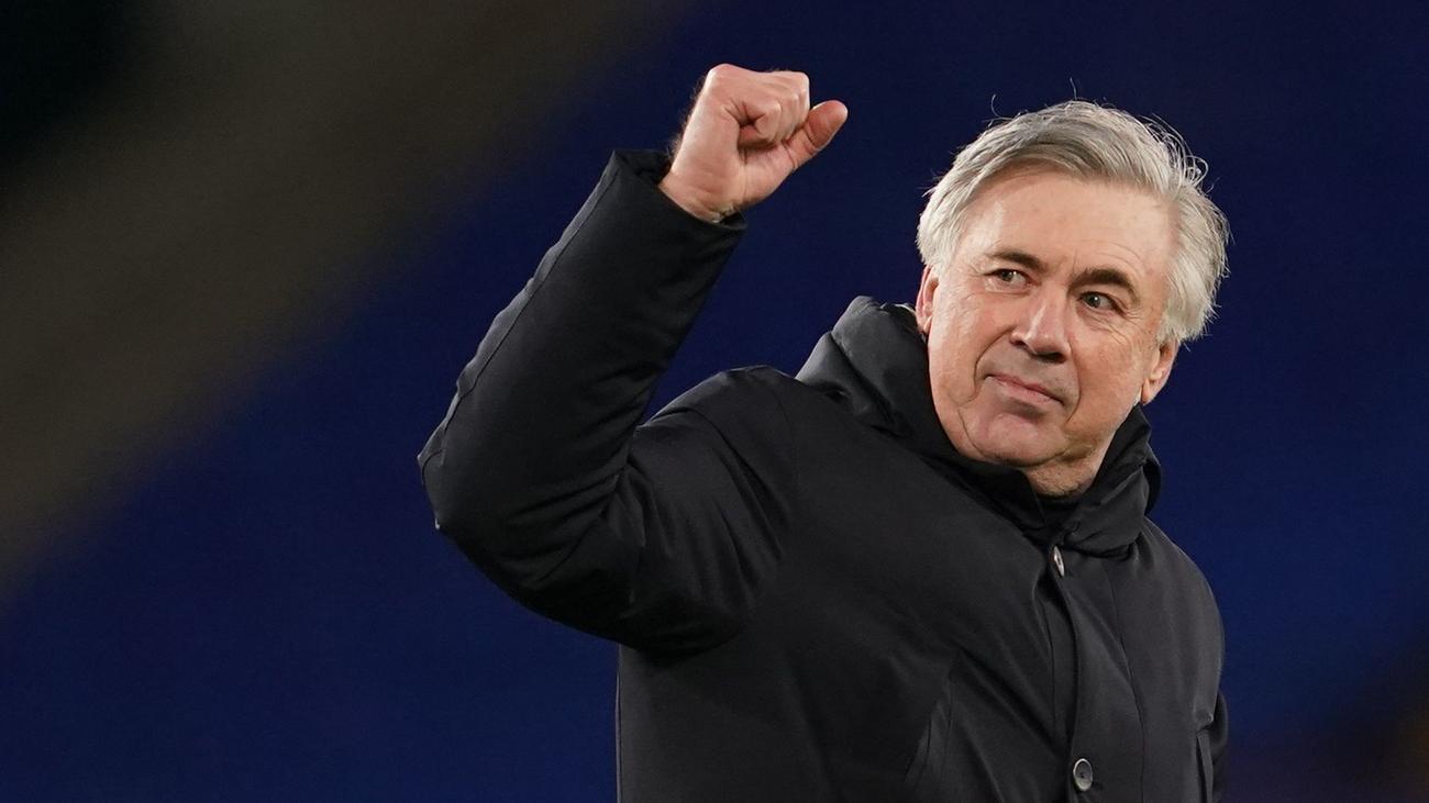 Carlo Ancelotti cải tạo lại Real