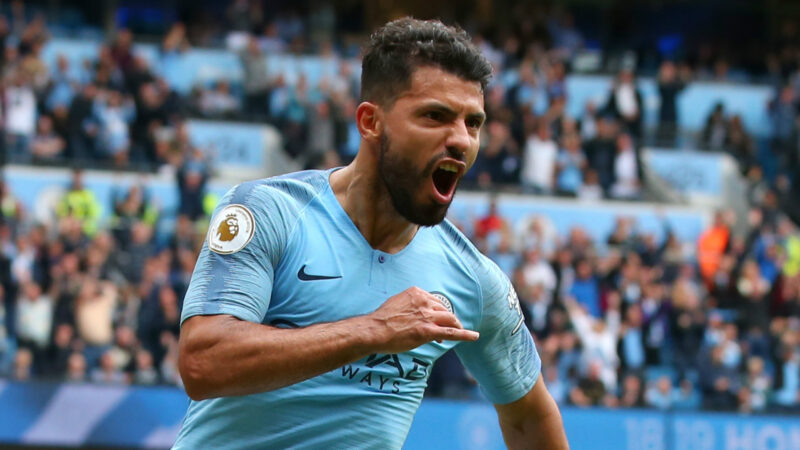 Không đơn giản là những món quà kỷ niệm bình thường mà Aguero tặng quà khủng cho 60 nhân viên Man City gồm đồng hồ và ô tô