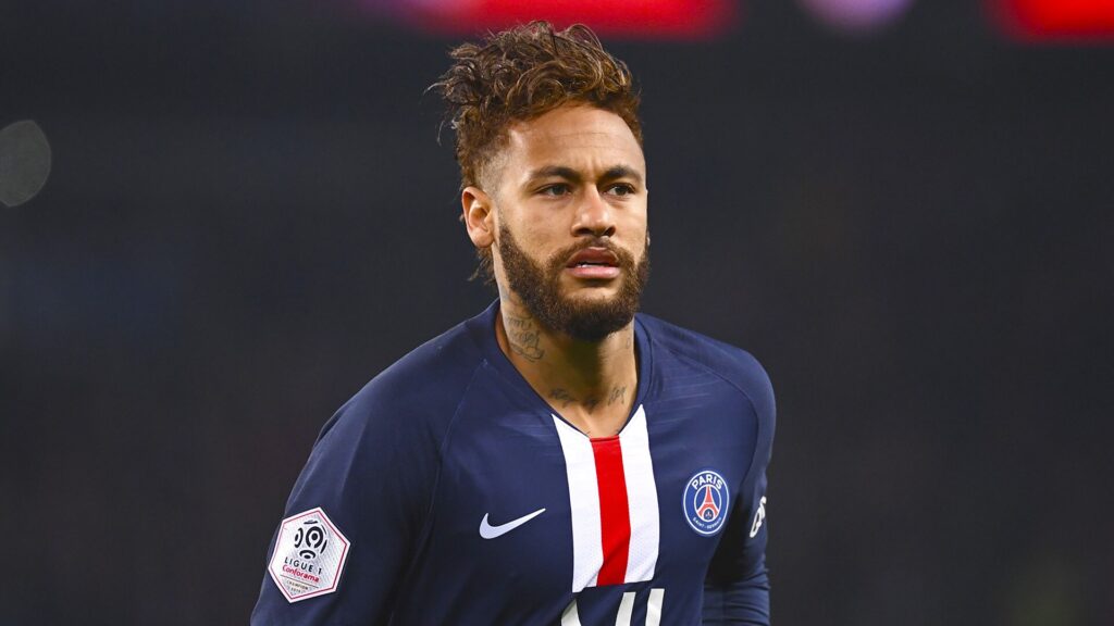 Việc này được cho là không may mắn cho Neymar trước trận đấu diễn ra biệt thự bị đột nhập. Sự việc này đã được phát hiện sớm